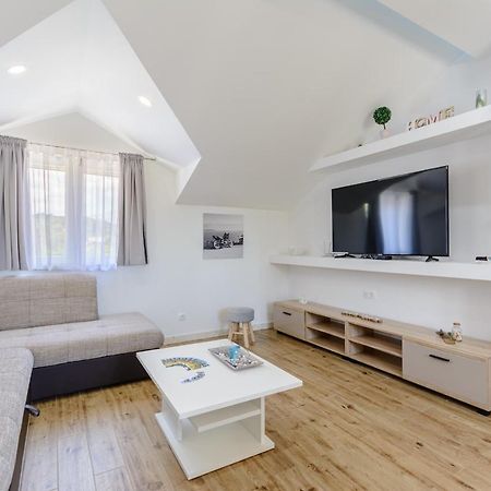 Apartment Darka 1 Sumartin Esterno foto