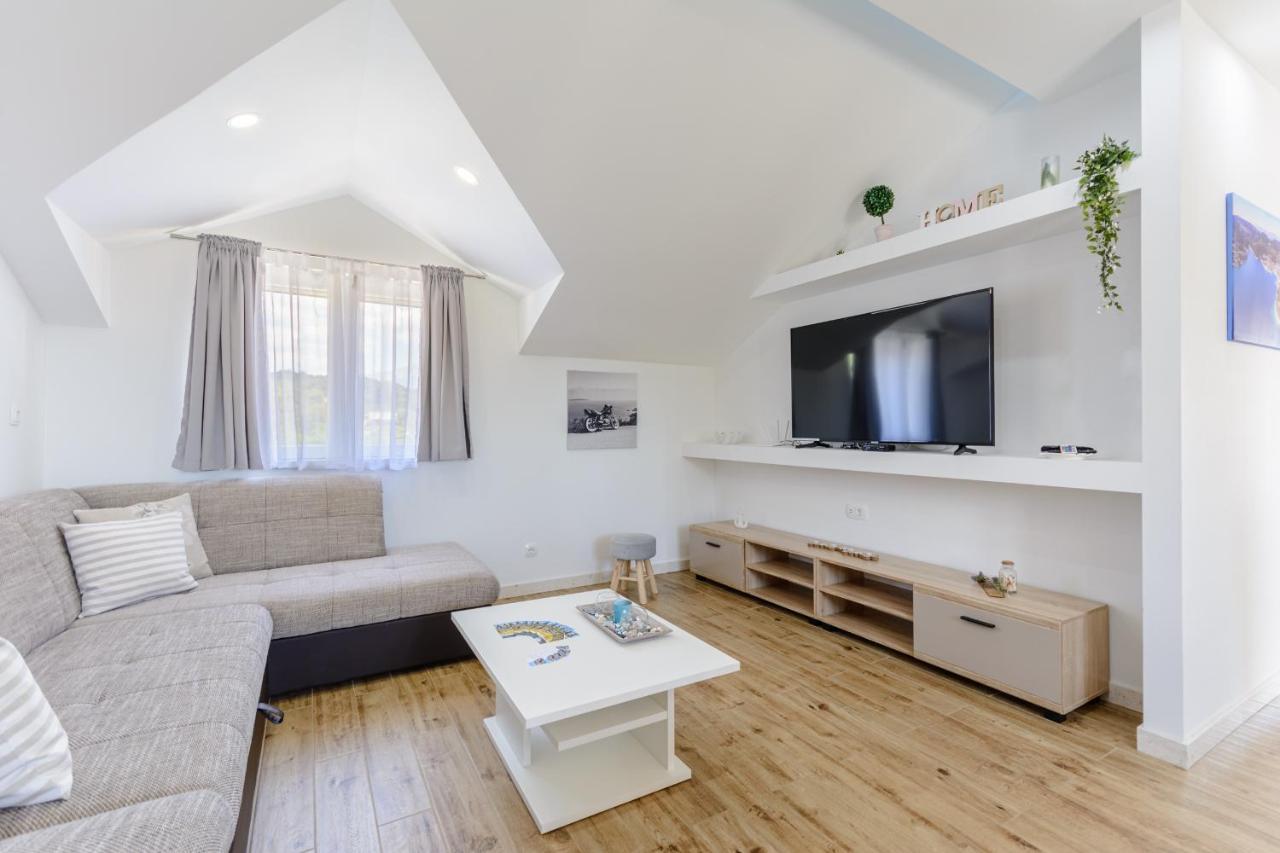 Apartment Darka 1 Sumartin Esterno foto