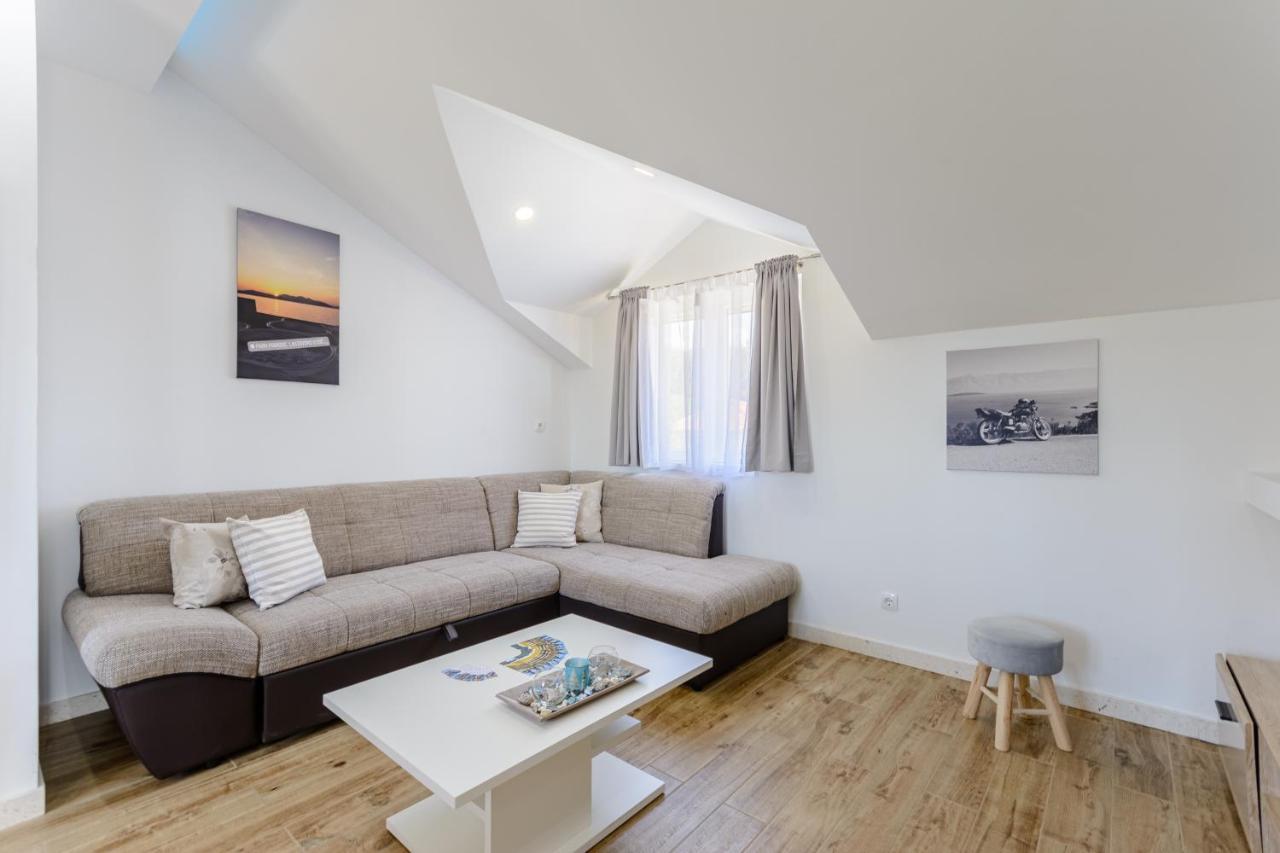 Apartment Darka 1 Sumartin Esterno foto